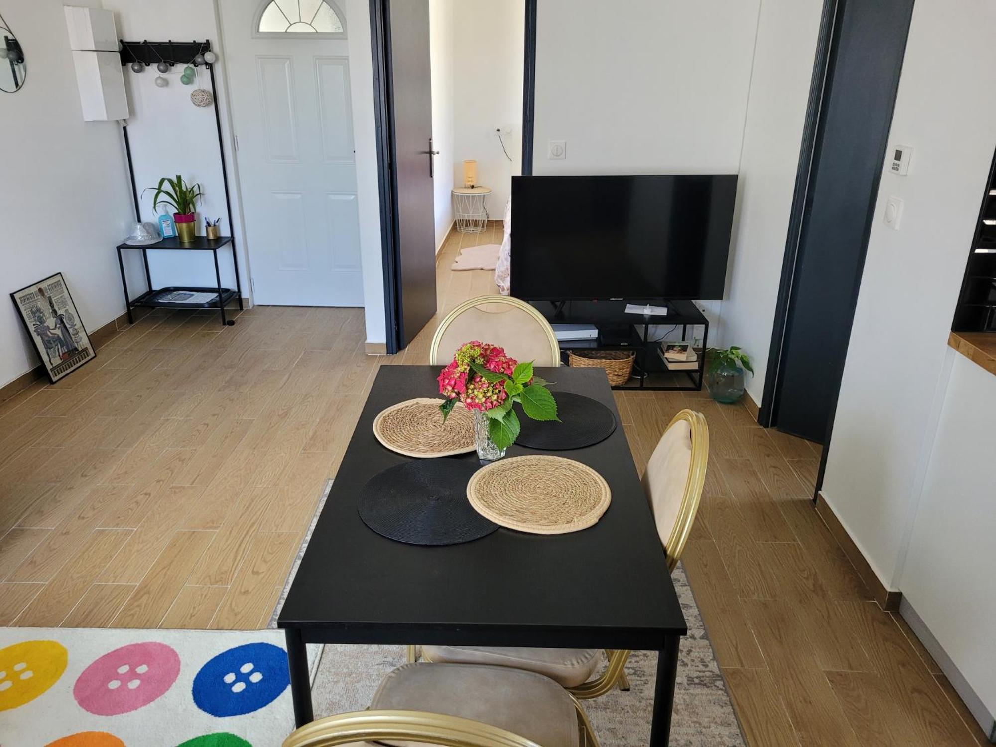 Coquet Appartement A 15Mn De Paris Et 10 Mn De Stade De France, Wifi, Netflix, Groslay Eksteriør bilde